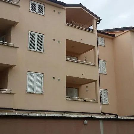 Ilario Apartment *